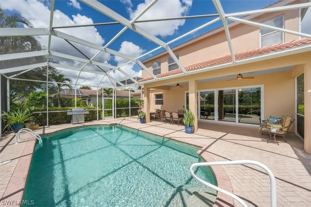 8486 Laurel Lakes Cove Naples FL 34119
