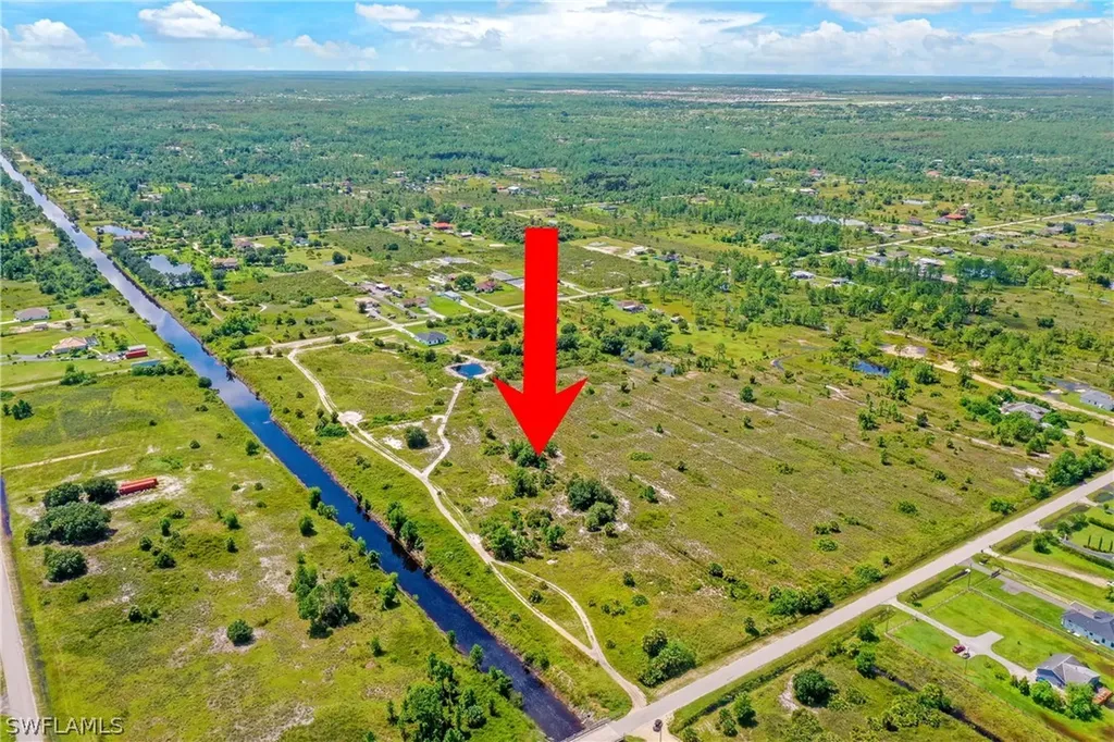 001 56th Avenue NE Naples FL 34120