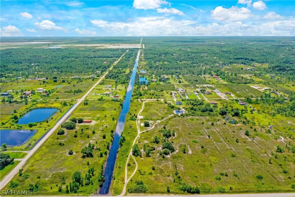 001 56th Avenue NE Naples FL 34120