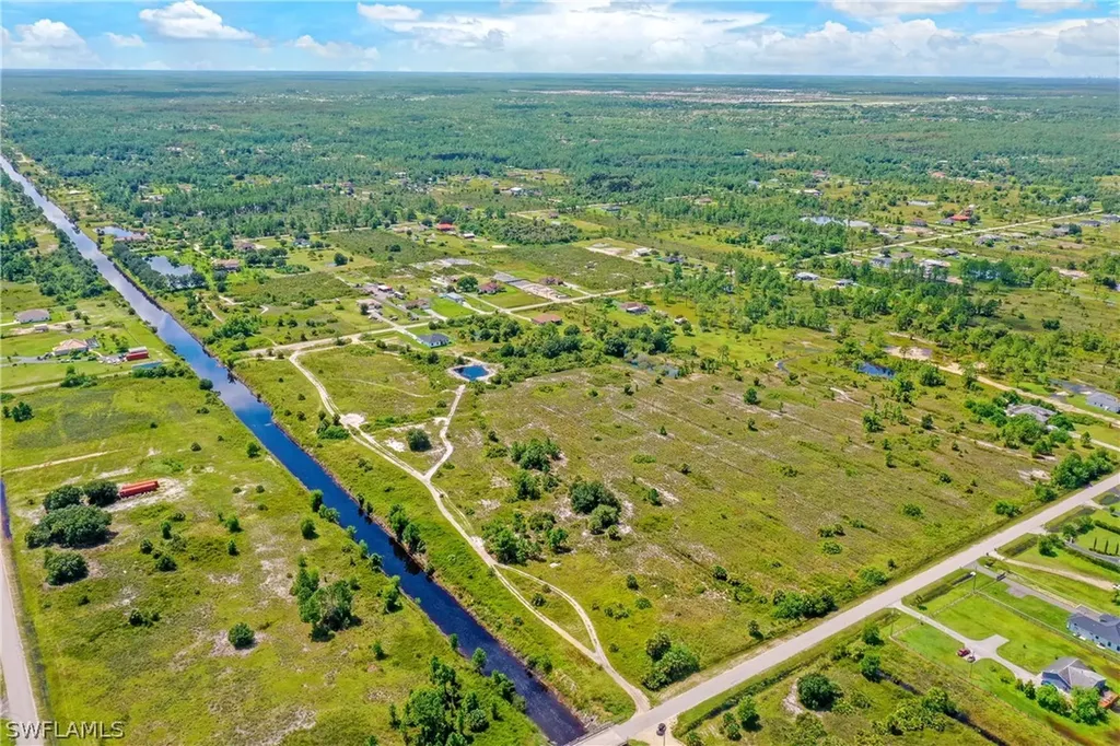 001 56th Avenue NE Naples FL 34120
