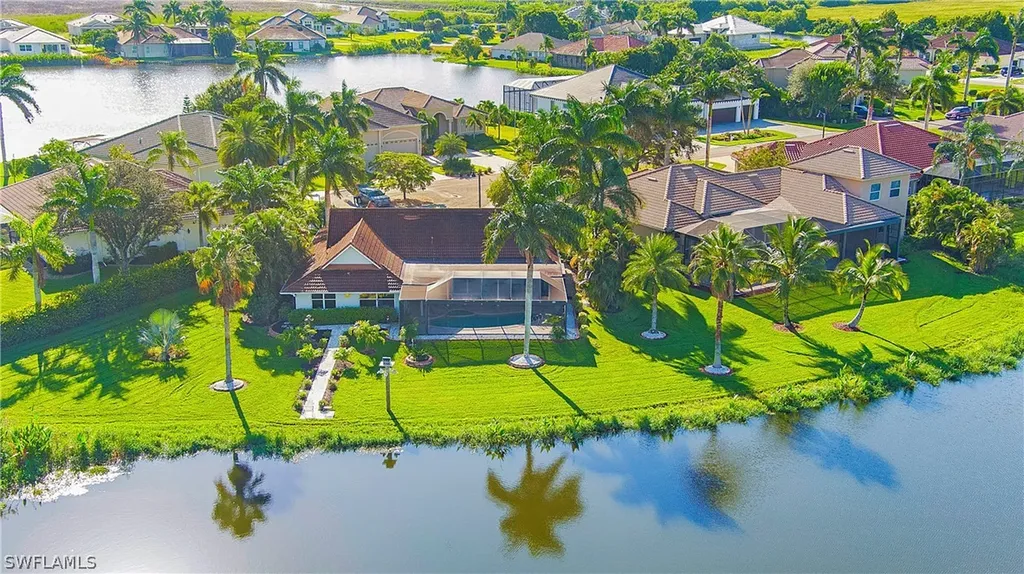 18019 Broadview Drive Naples FL 34114