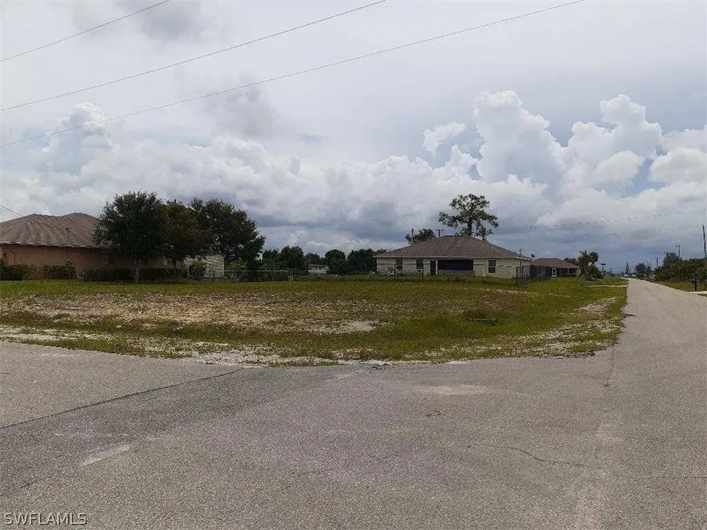 664 NW 29th Terrace Cape Coral FL 33993