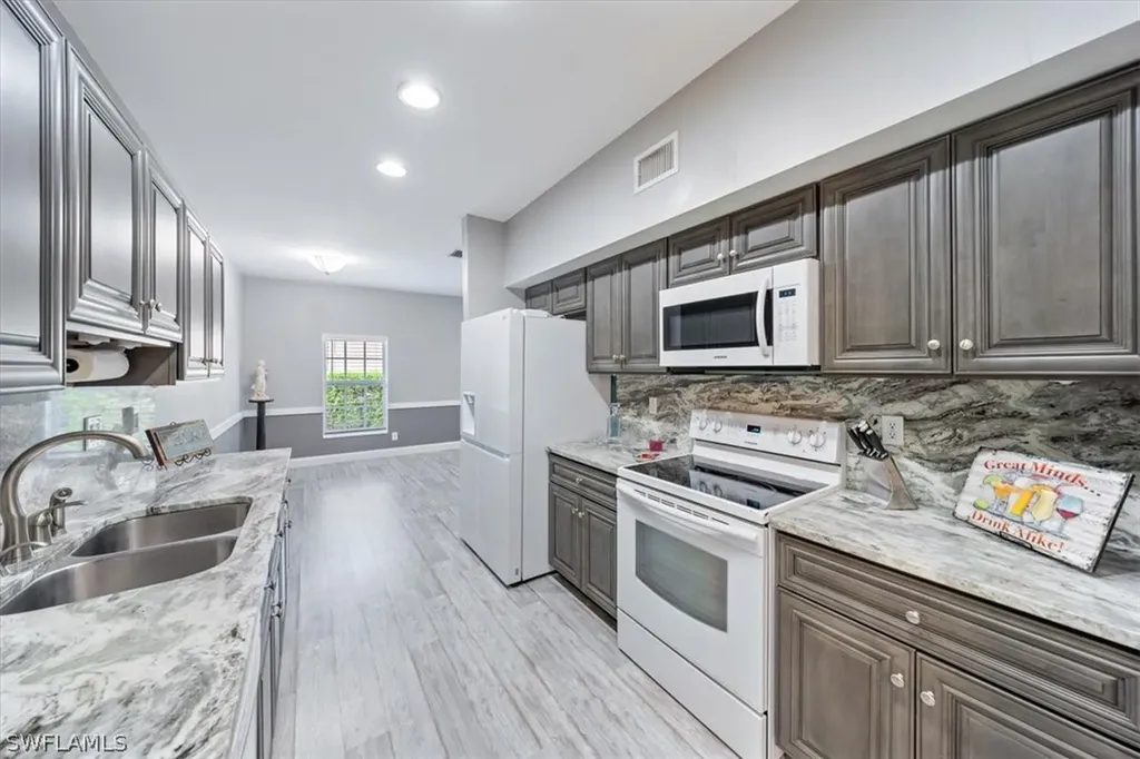 9788 Glen Heron Drive Bonita Springs FL 34135