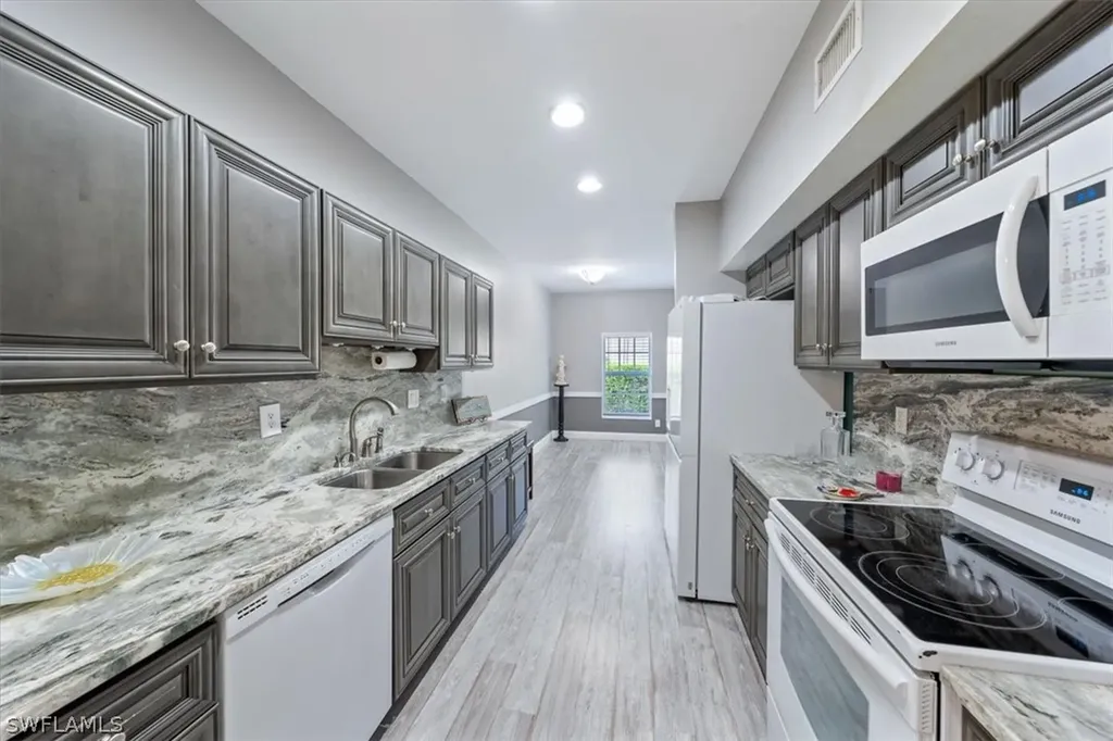 9788 Glen Heron Drive Bonita Springs FL 34135