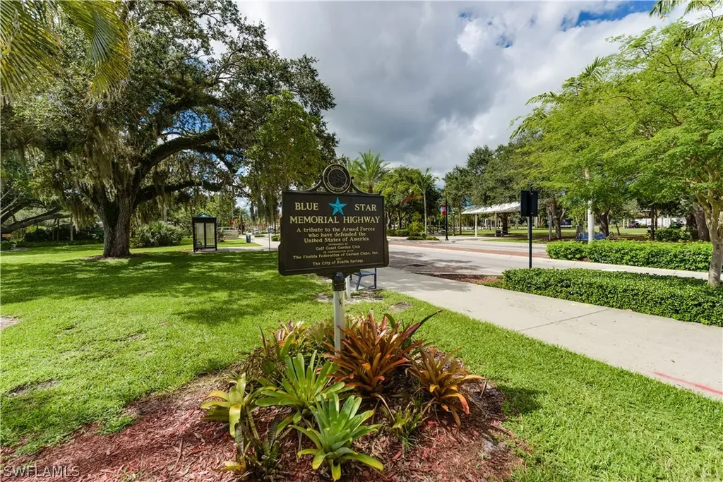 27297 Barbarosa Street Bonita Springs FL 34135