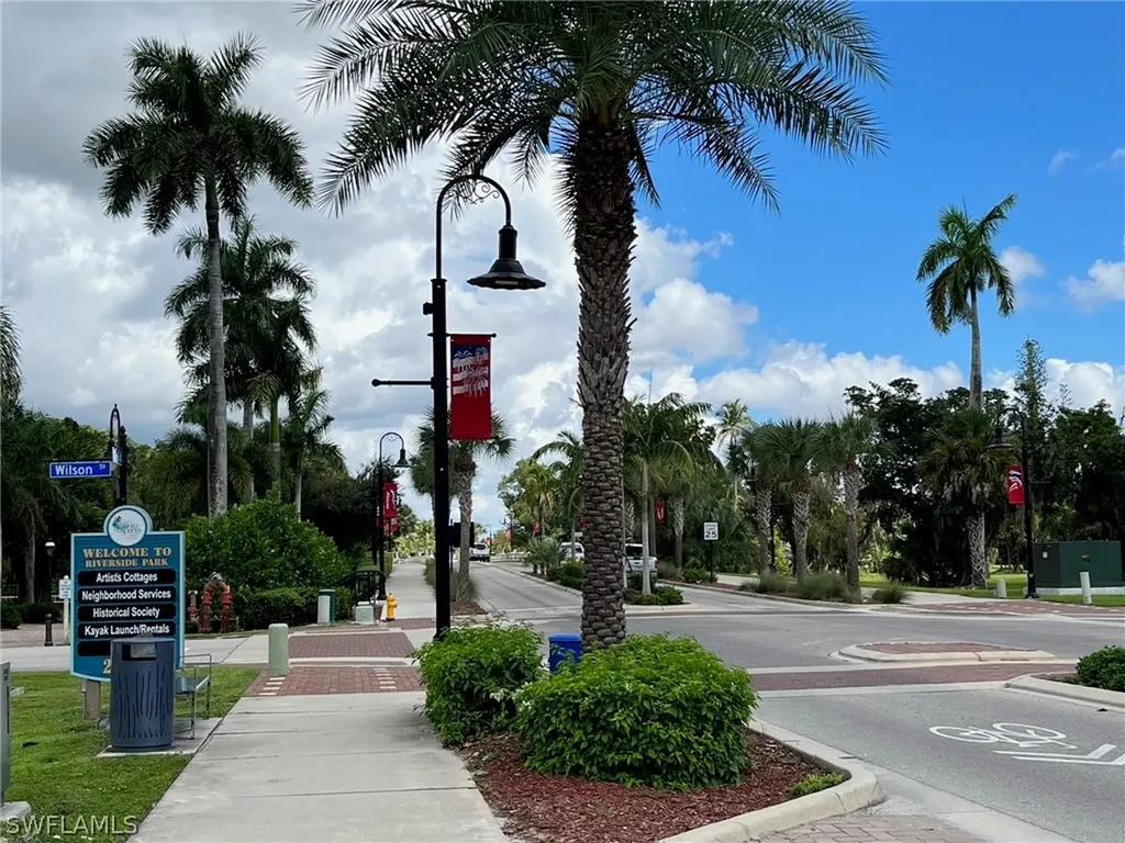 27297 Barbarosa Street Bonita Springs FL 34135