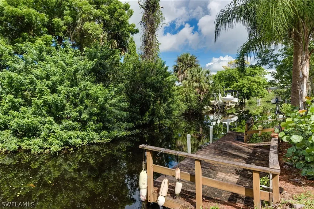 27297 Barbarosa Street Bonita Springs FL 34135