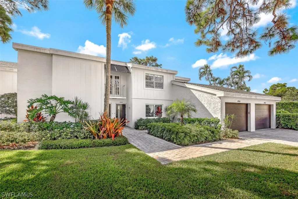 Naples FL, 4760 West Boulevard, Unit F-102