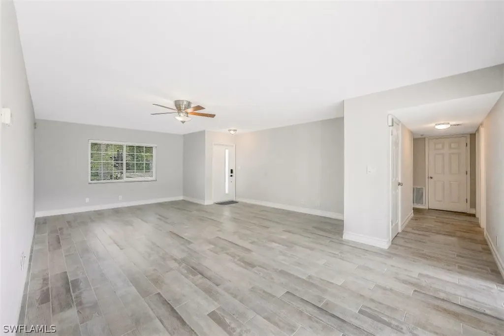 4760 West Boulevard Naples FL 34103