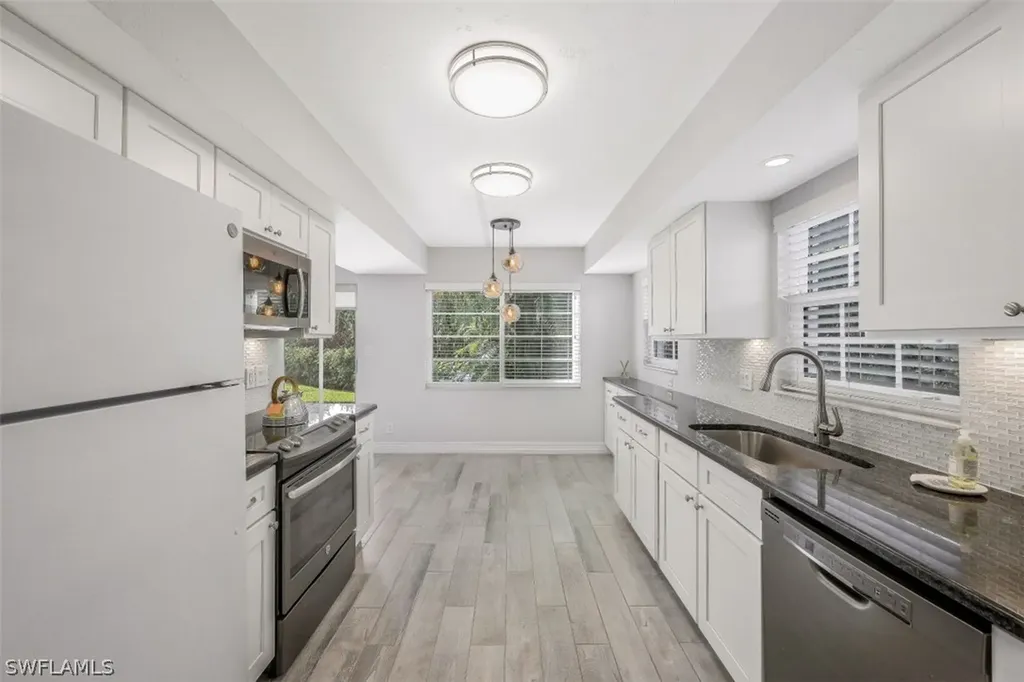 4760 West Boulevard Naples FL 34103