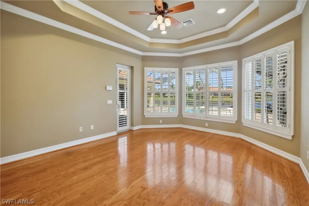 4915 Rustic Oaks Circle Naples FL 34105