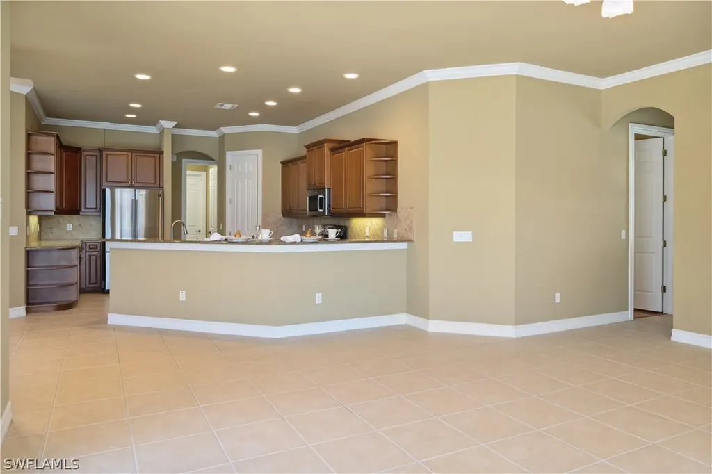 4915 Rustic Oaks Circle Naples FL 34105