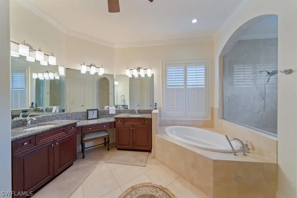 1736 Supreme Court Naples FL 34110