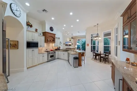 1736 Supreme Court Naples FL 34110