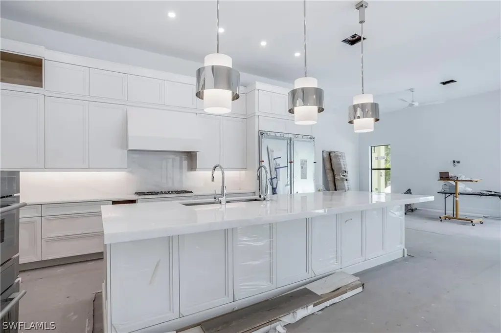 9133 The Lane Naples FL 34109
