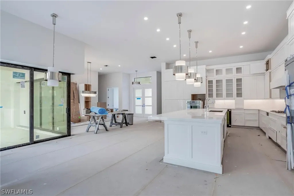 9133 The Lane Naples FL 34109