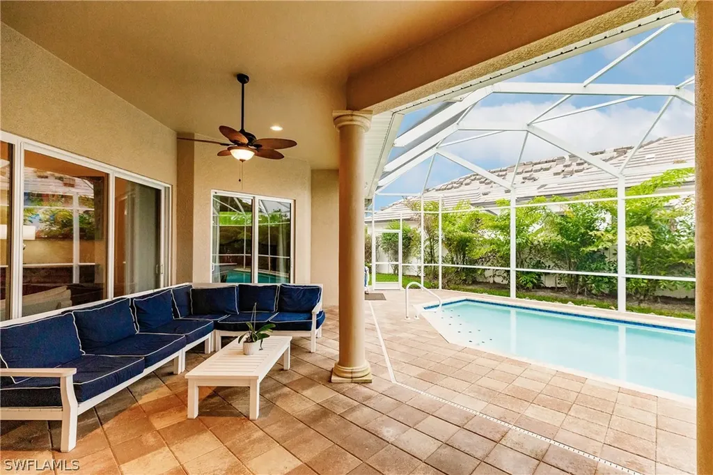 493 Banyan Boulevard Naples FL 34102