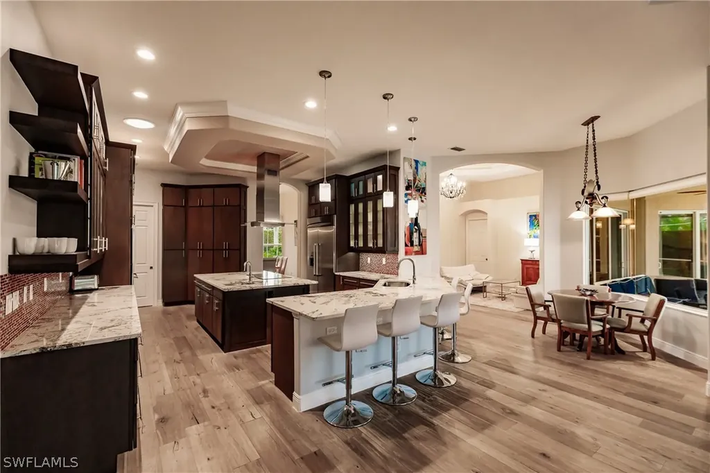 493 Banyan Boulevard Naples FL 34102