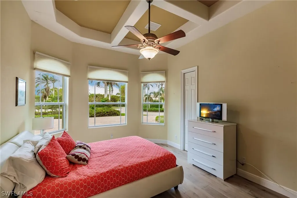 493 Banyan Boulevard Naples FL 34102