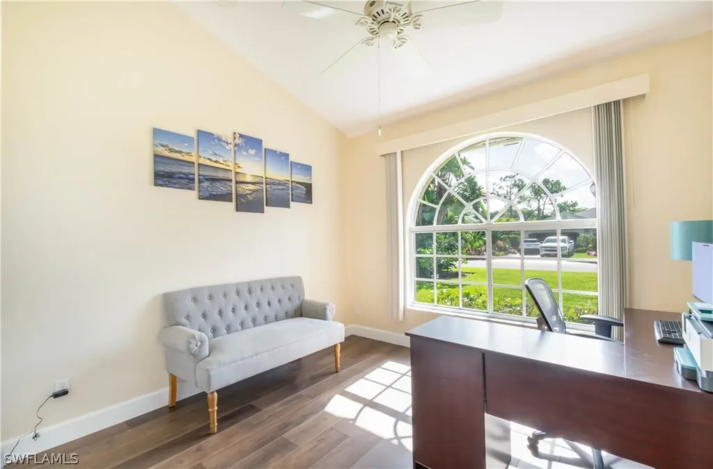 457 Raven Way Naples FL 34110