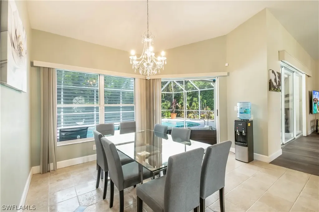 457 Raven Way Naples FL 34110