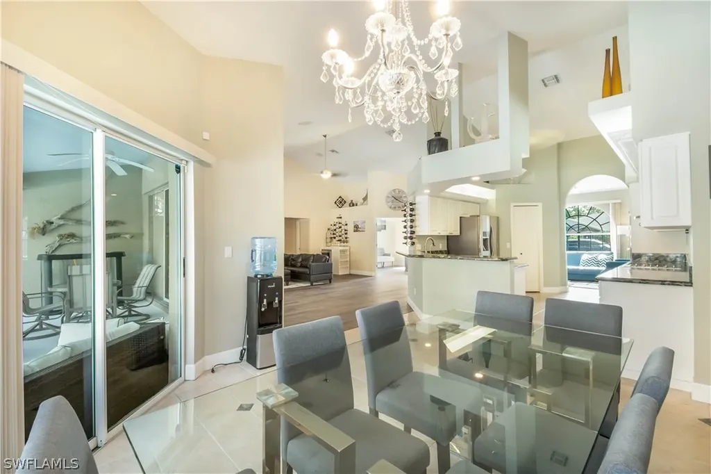 457 Raven Way Naples FL 34110