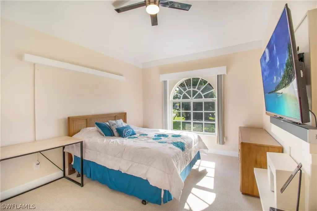 457 Raven Way Naples FL 34110