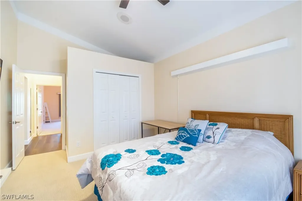 457 Raven Way Naples FL 34110