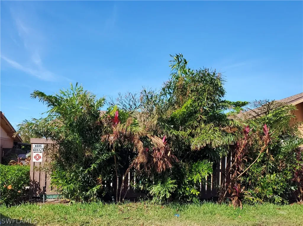 6335 Royal Woods Drive Fort Myers FL 33908