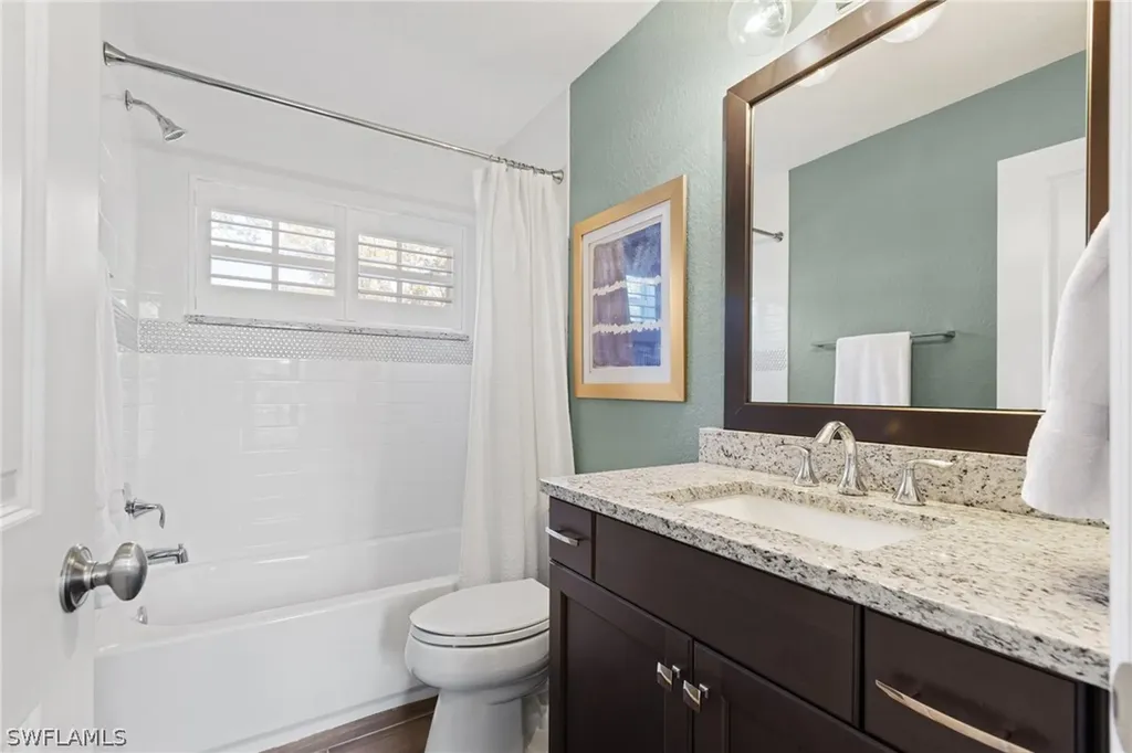 4628 1/2 W Longfellow Tampa FL 33629
