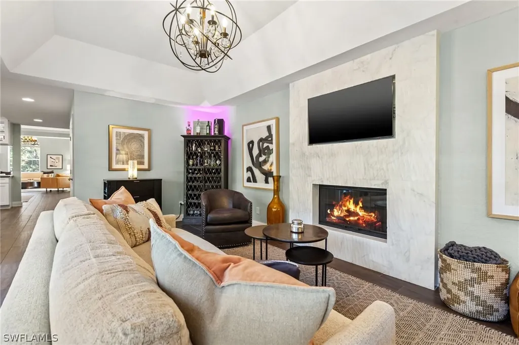4628 1/2 W Longfellow Tampa FL 33629