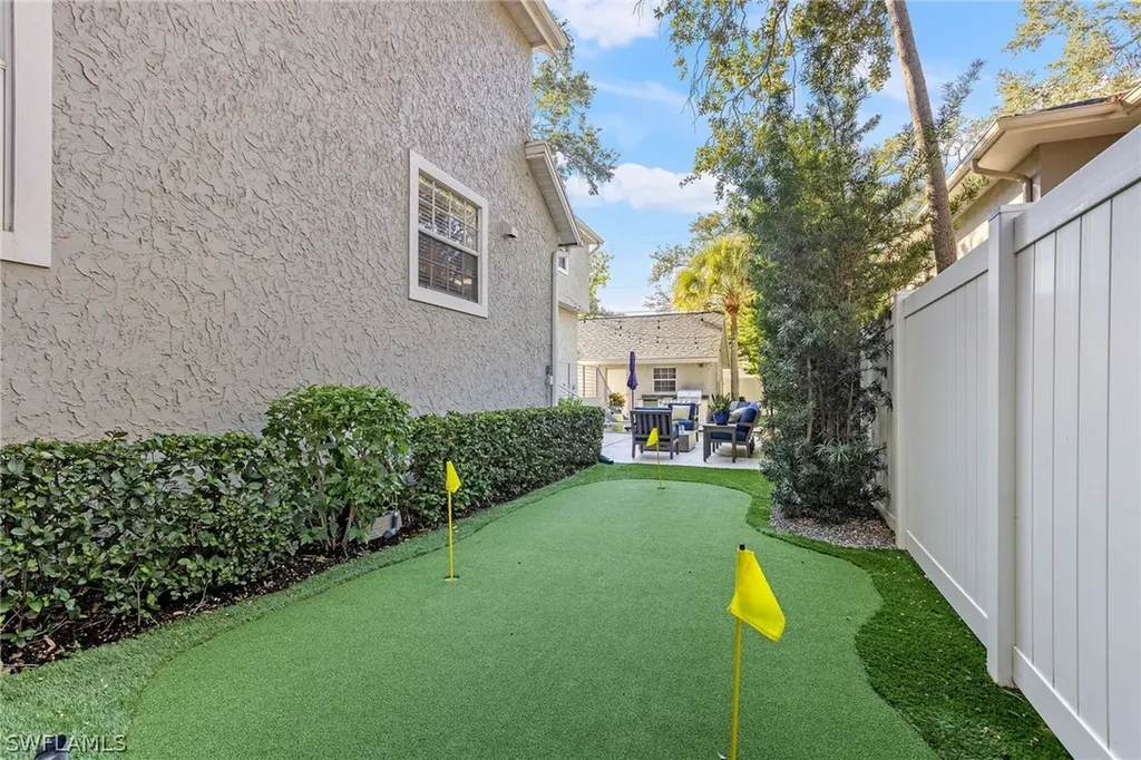 4628 1/2 W Longfellow Tampa FL 33629