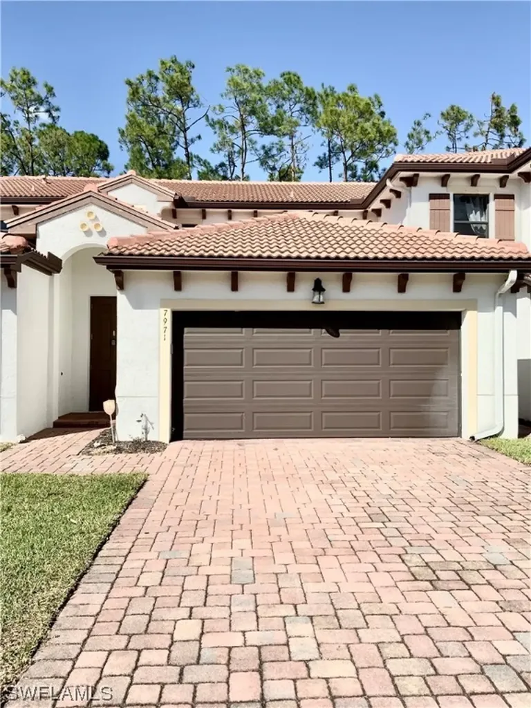 7971 Bristol Circle Naples FL 34120