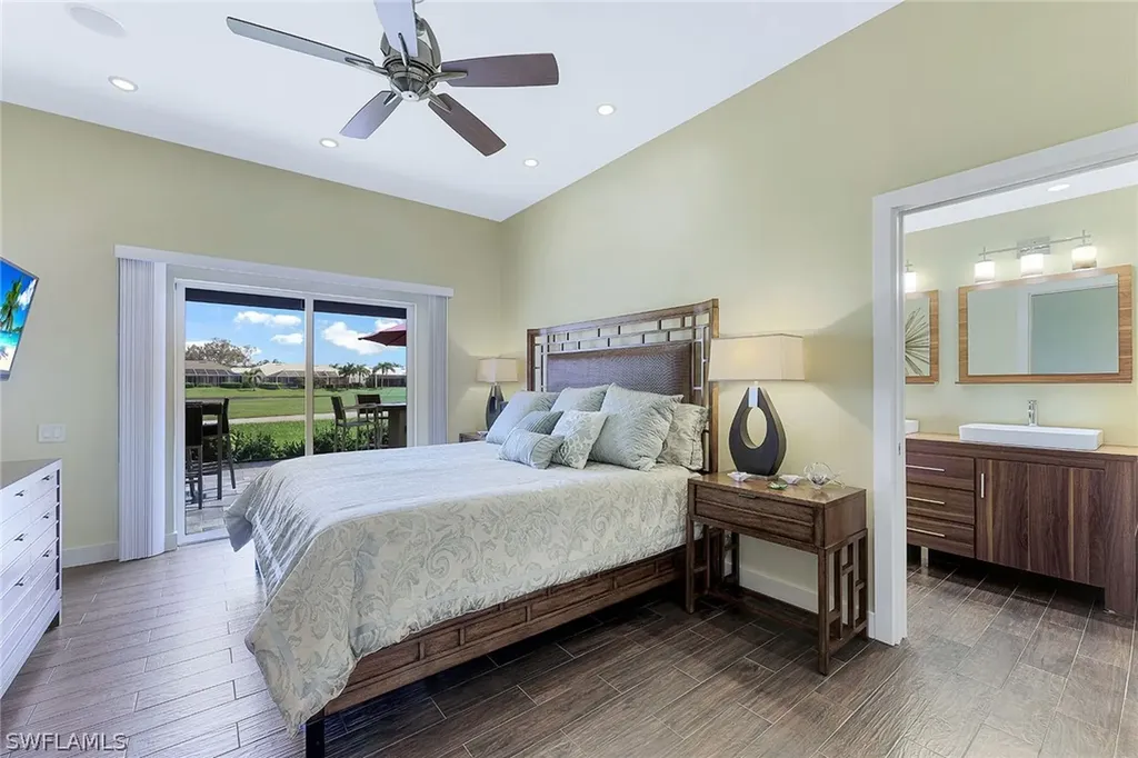 13461 Bridgeford Avenue Bonita Springs FL 34135