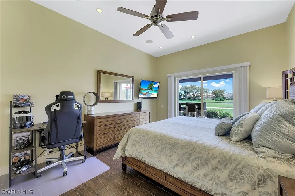 13461 Bridgeford Avenue Bonita Springs FL 34135