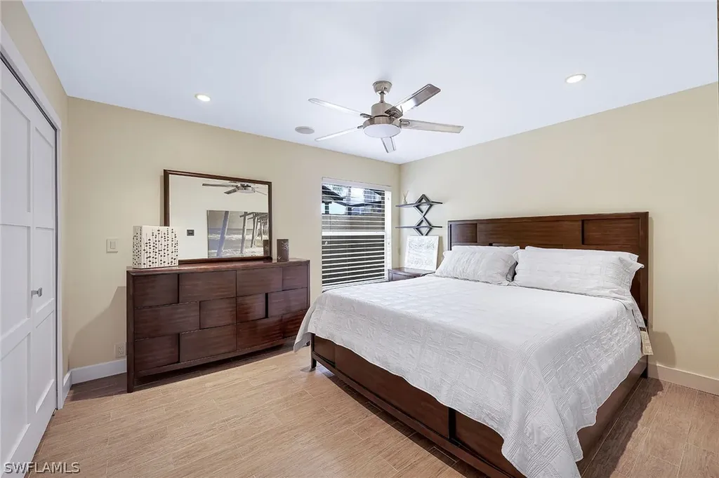 13461 Bridgeford Avenue Bonita Springs FL 34135