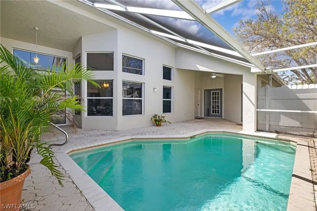 14827 Paradigm Court Fort Myers FL 33919