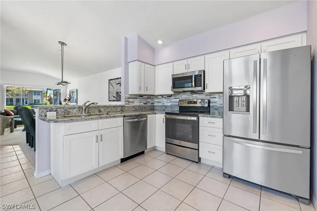 14827 Paradigm Court Fort Myers FL 33919