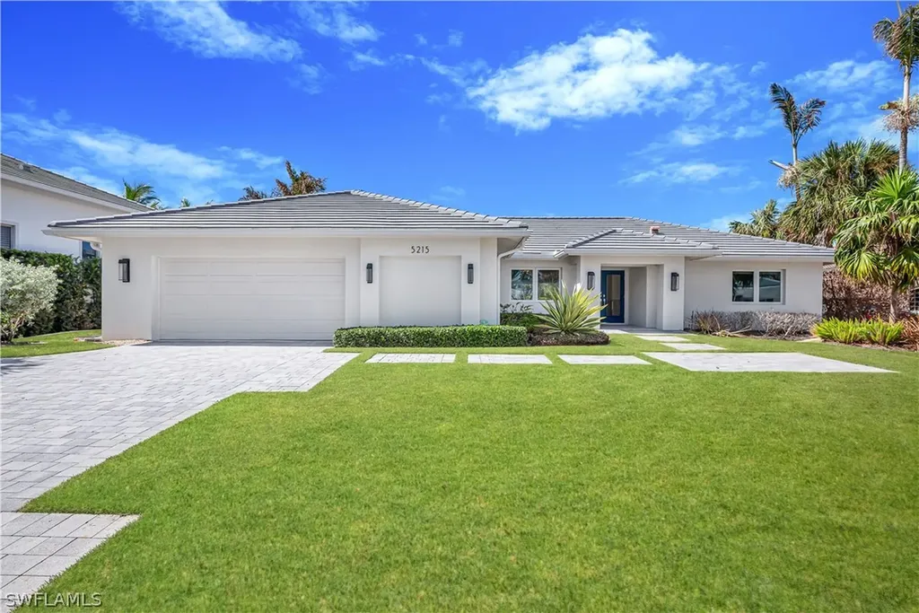 5215 Seashell Avenue Naples FL 34103