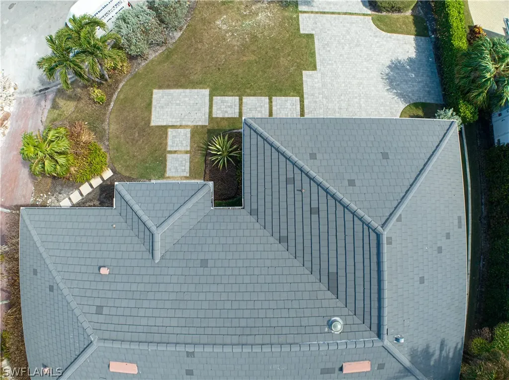 5215 Seashell Avenue Naples FL 34103
