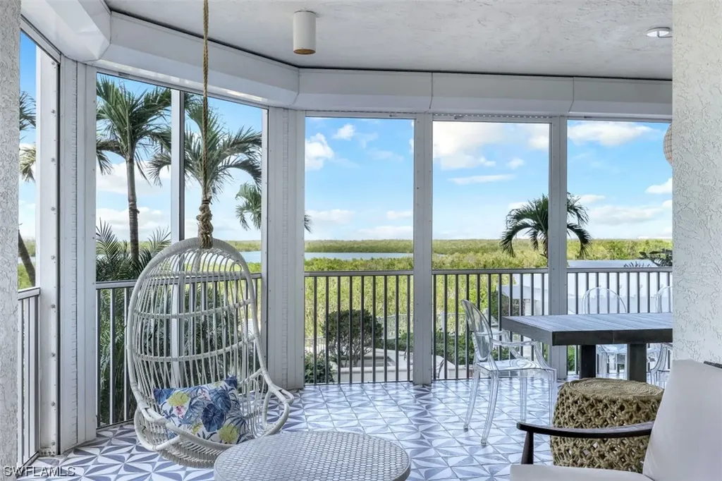 285 Grande Way Naples FL 34110