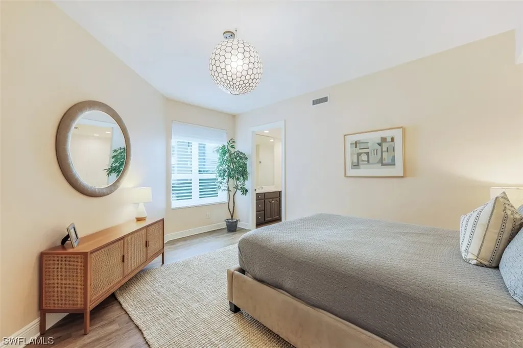 285 Grande Way Naples FL 34110
