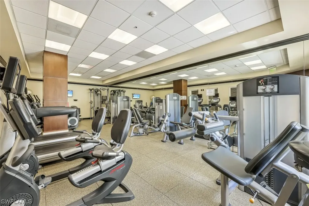 285 Grande Way Naples FL 34110
