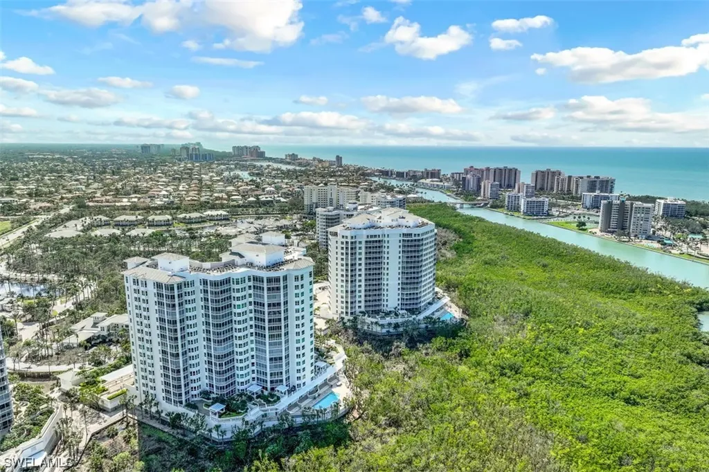 285 Grande Way Naples FL 34110