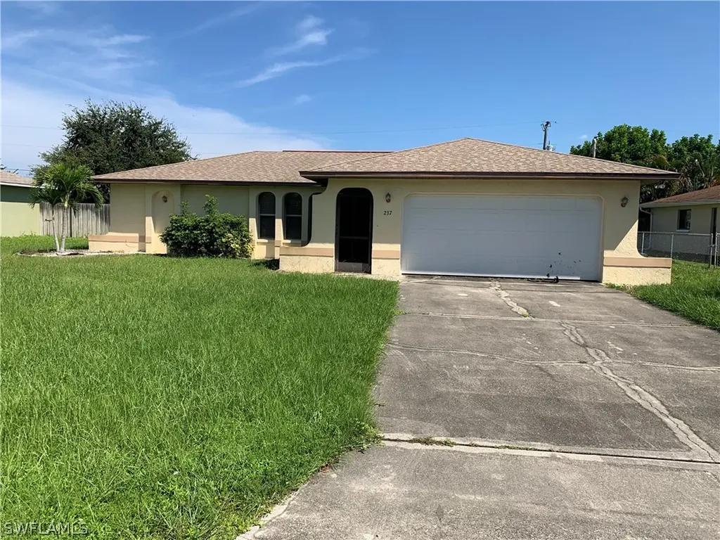 237 SW 38th Street Cape Coral FL 33914