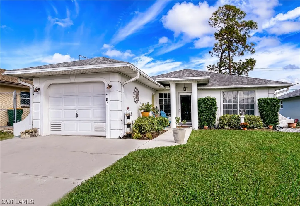 787 108th Avenue Naples FL 34108