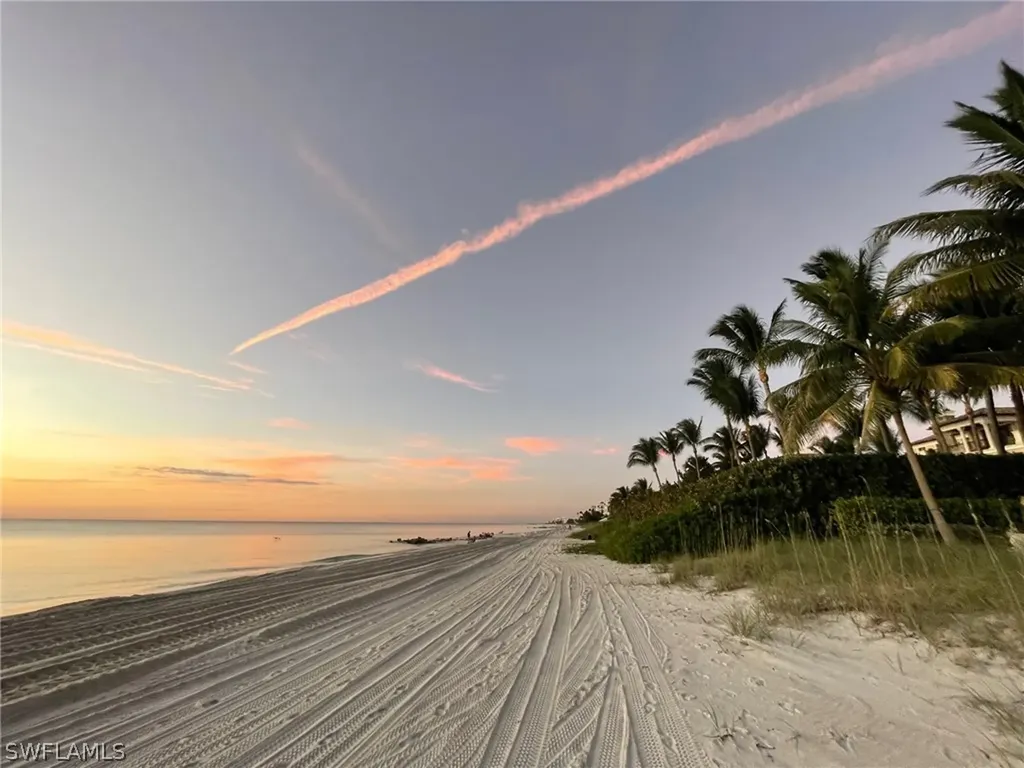 787 108th Avenue Naples FL 34108