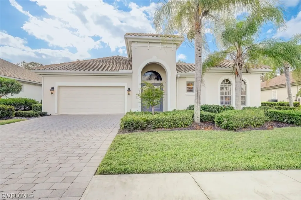 16092 Parque Lane Naples FL 34110