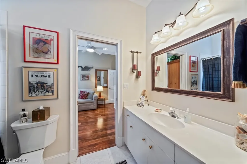 963 Fountain Run Naples FL 34119