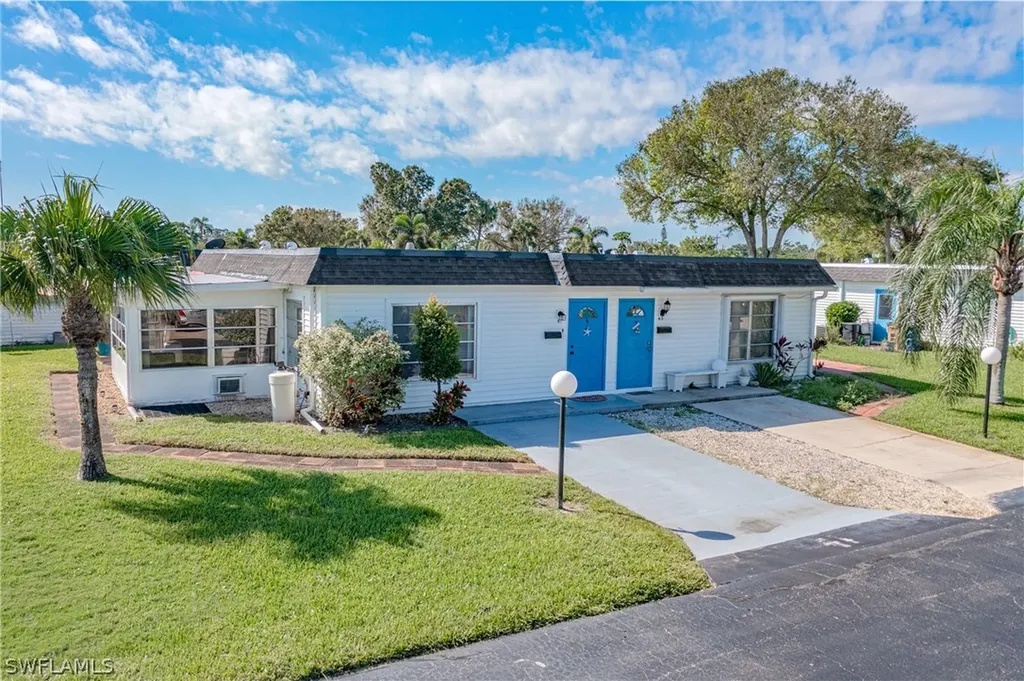 41 Hamlin Court Lehigh Acres FL 33936